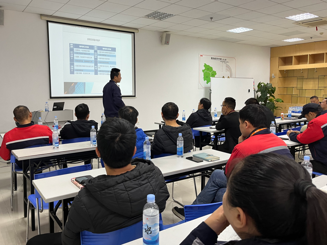 分享知识，，，交流履历——谈球吧受邀到统一企业举行中央空调清洁手艺分享(图2)