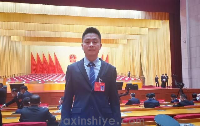 长沙谈球吧电器工会副主席刘焕林受邀加入市工会第二十一次代表大会(图4)